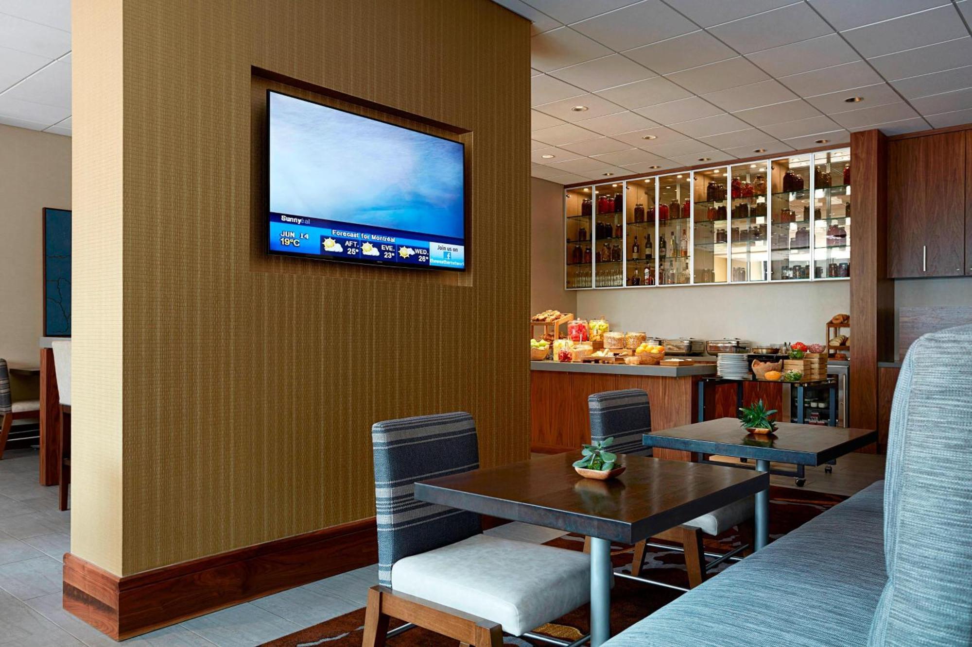 Calgary Marriott Downtown Hotel Экстерьер фото